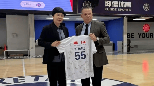 了理解与友, AA