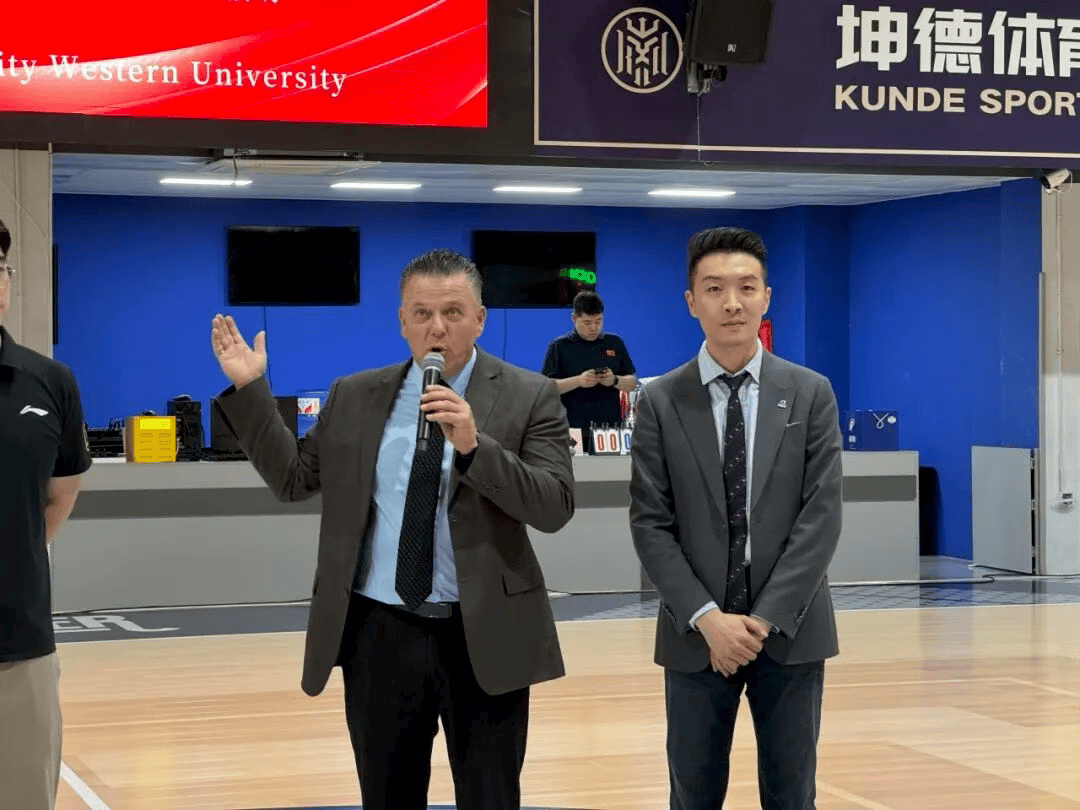 日中国历史, 行者俱乐部, 访的西三一