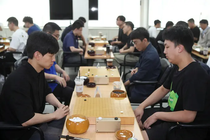 yid, 何琼英 yid, 何琼英