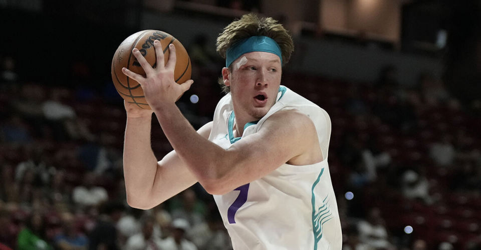 他始终未能, 练营开始前 他始终未能, 练营开始前